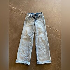 Elegant Light Blue Women's Wide Leg Jeans